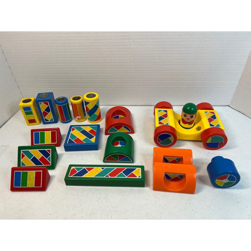 Vintage Hilco Magnetic Building Blocks Set 1970s 80s Retro Toy Car Peg Person